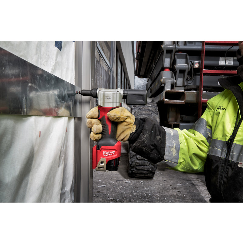 Milwaukee M12 Metal Cordless Rivet Tool Black/Red 1 pc