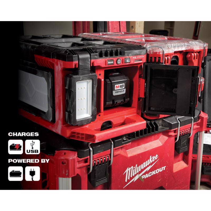 Milwaukee Packout 3000 lm LED Battery Handheld Work Light/Charger
