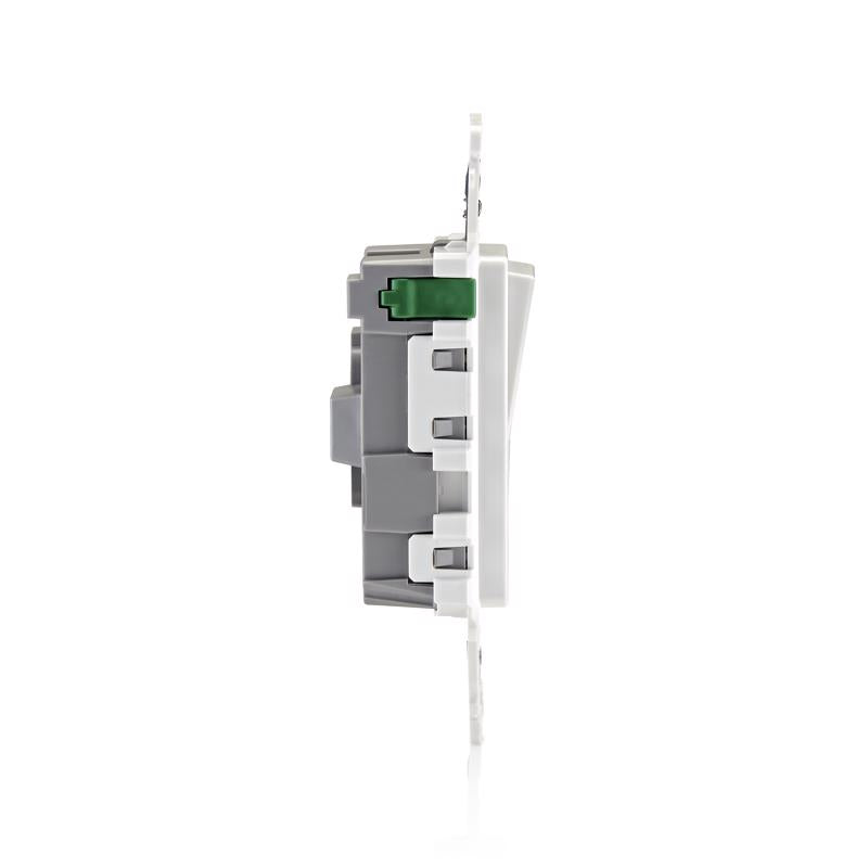 Leviton Decora Edge 15 amps Single Pole Rocker Switch White 10 pk