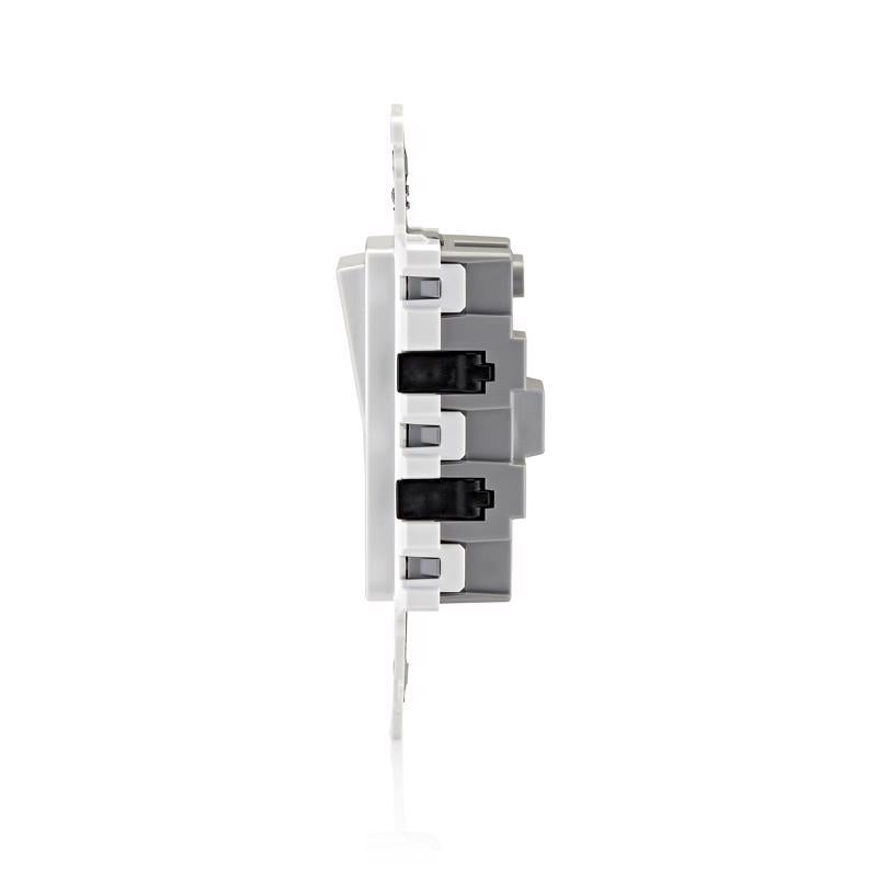 Leviton Decora Edge 15 amps Single Pole Rocker Rocker Switch White 1 pk