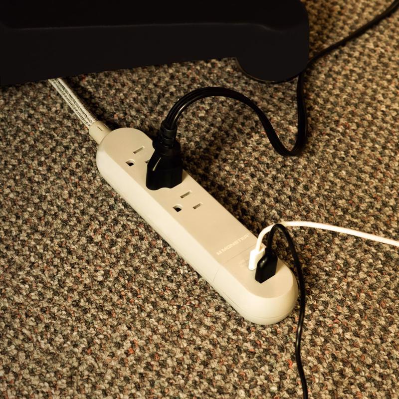 Monster 4 ft. L 3 outlets Power Strip with USB Ports Gray