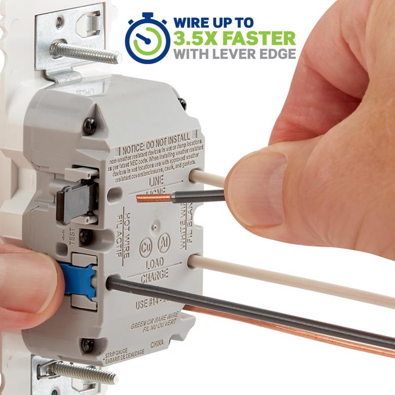 Leviton Lever Edge 125 V White GFCI Outlet 1 pk