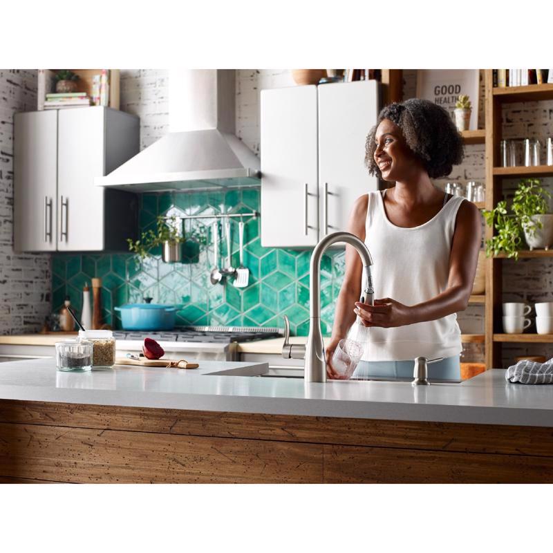 Moen Arlo One Handle Stainless Steel Motion Sensing Pull-Down Kitchen Faucet