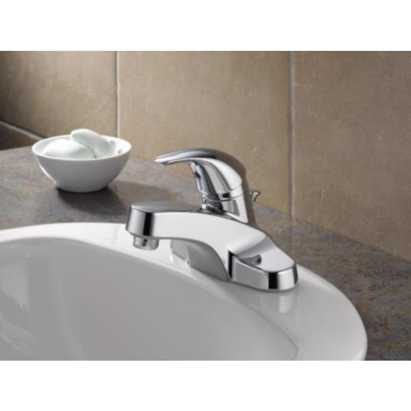 Peerless Chrome Pop-up Bathroom Sink Faucet 4 in.