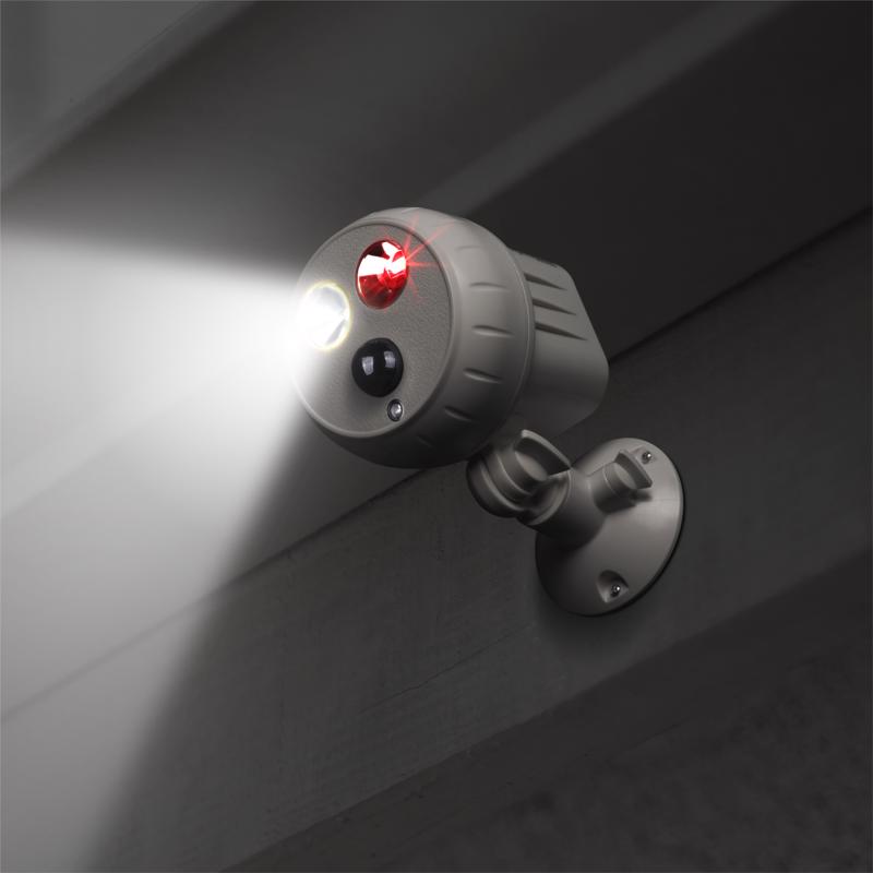 Swann Alpha Battery Powered Outdoor Wireless Motion Sensor Spotlight
