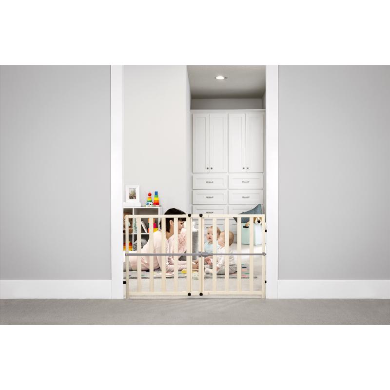 Regalo Ivory Wood Expandable Baby Gate 1 pk