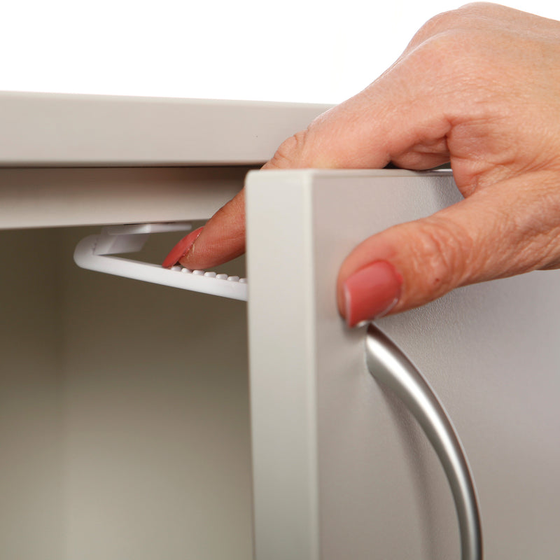 Dreambaby Clear Plastic Safety Catches and Outlet Covers Kit 10 pk