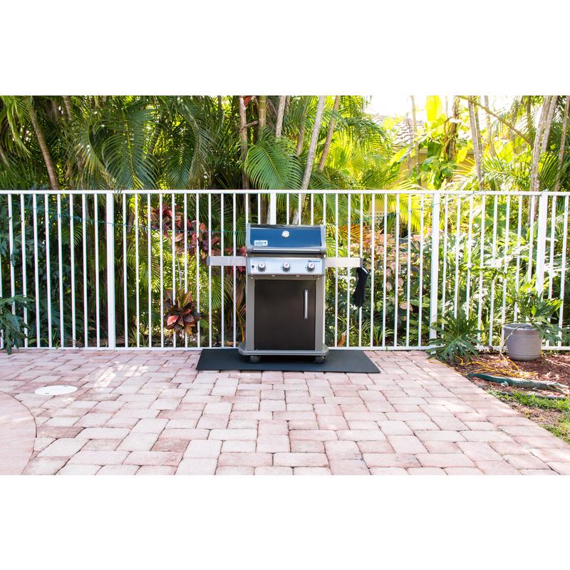 Earth Edge EPDM Rubber Grill Mat 48 in. L X 36 in. W For All Grills