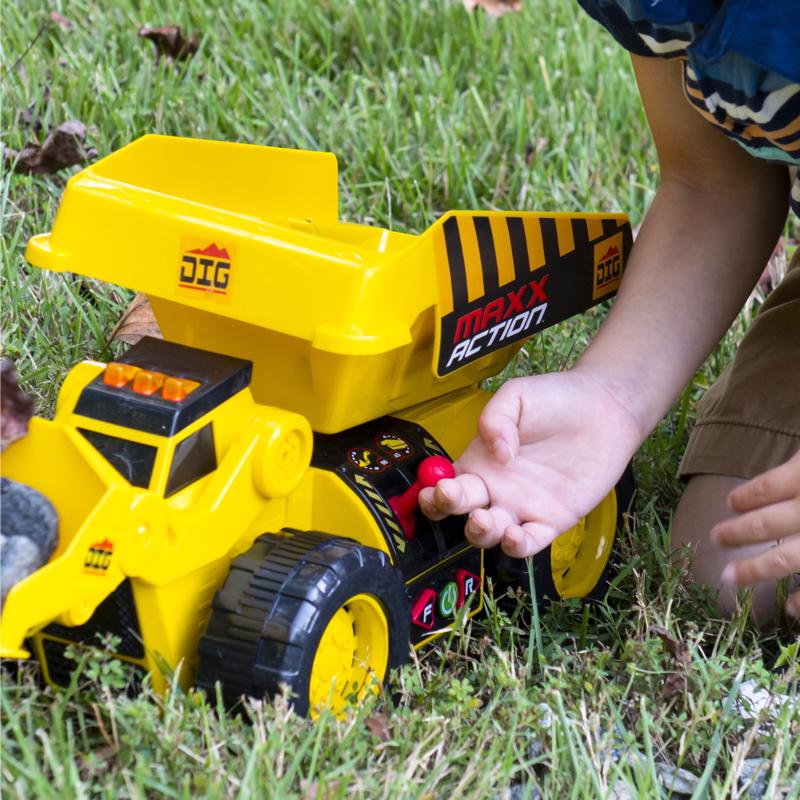 Sunny Days Maxx Action Dig Rig Motorized Truck Plastic Yellow 1 pc
