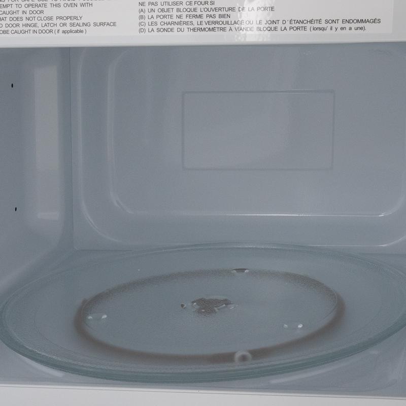 Avanti 1.5 cu ft White Microwave 1000 W