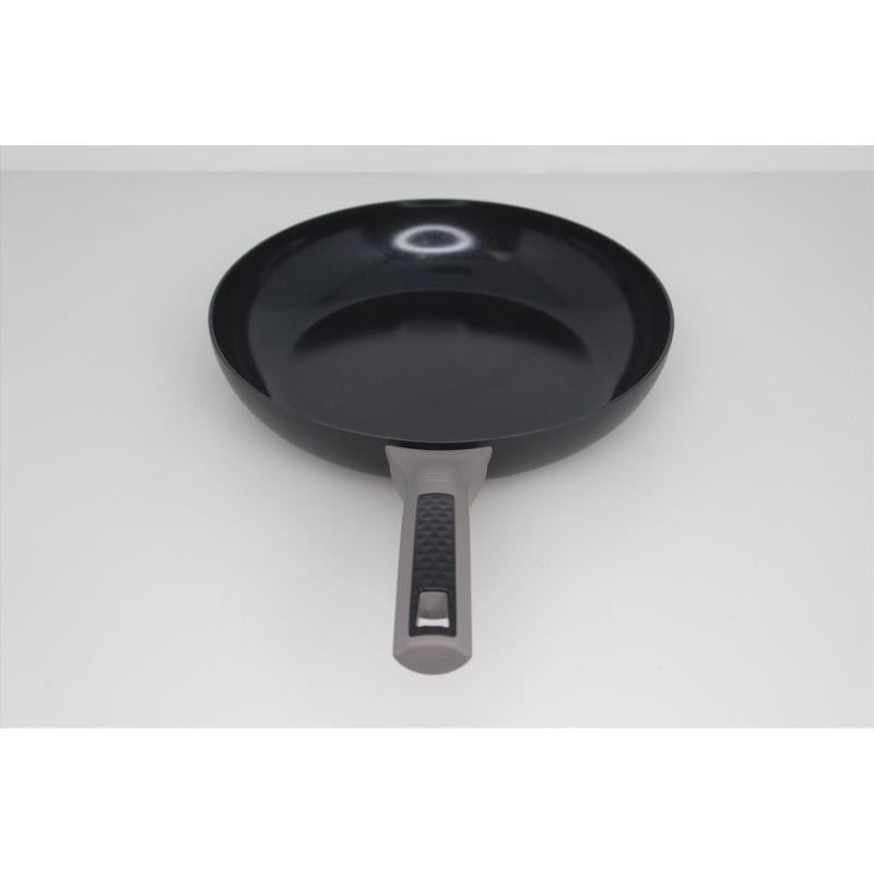 Imusa Mirro Ceramic Coated Aluminum Fry Pan 12 in. Black