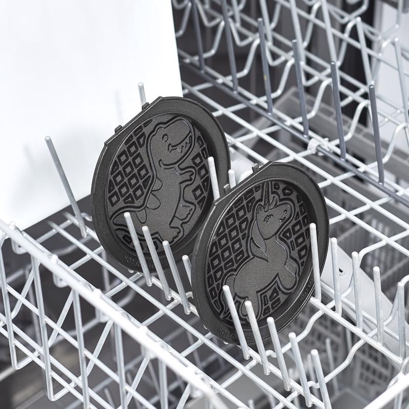 Dash 1 waffle Aqua Plastic Waffle Maker