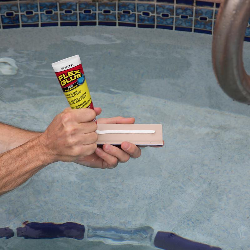 Flex Seal Family of Products Flex Glue Easy Squeeze Super Strength Rubber White Adhesive 4 fl. oz.