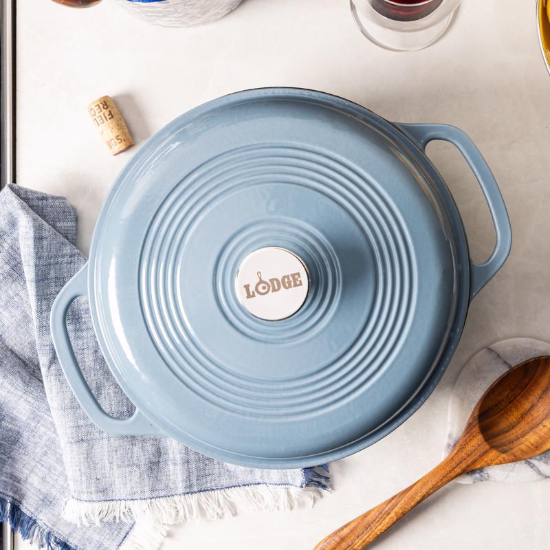 Lodge Porcelain Enamel Dutch Oven 10.5 in. 6 qt