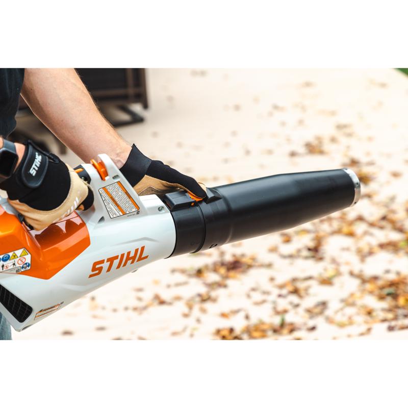 STIHL BGA 60 w/ AK 30 154 mph 459 CFM 36 Battery Handheld Blower Kit (Battery & Charger)