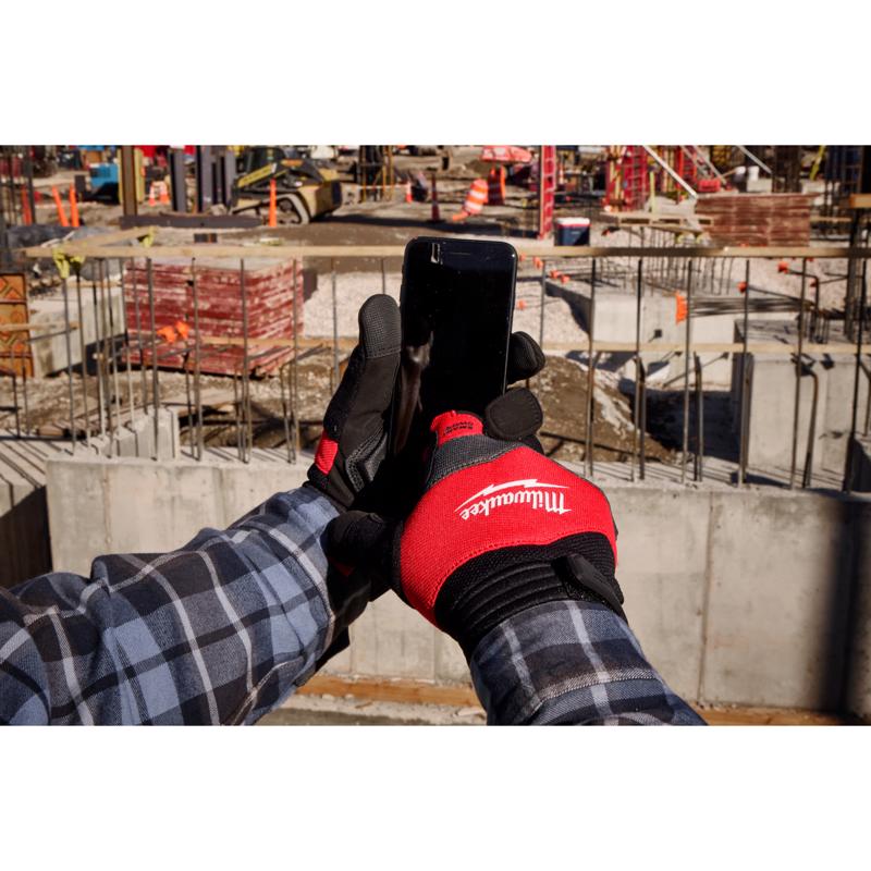 Milwaukee Smartswipe Men's Anti-Vibration Gloves Black/Red M 1 pk