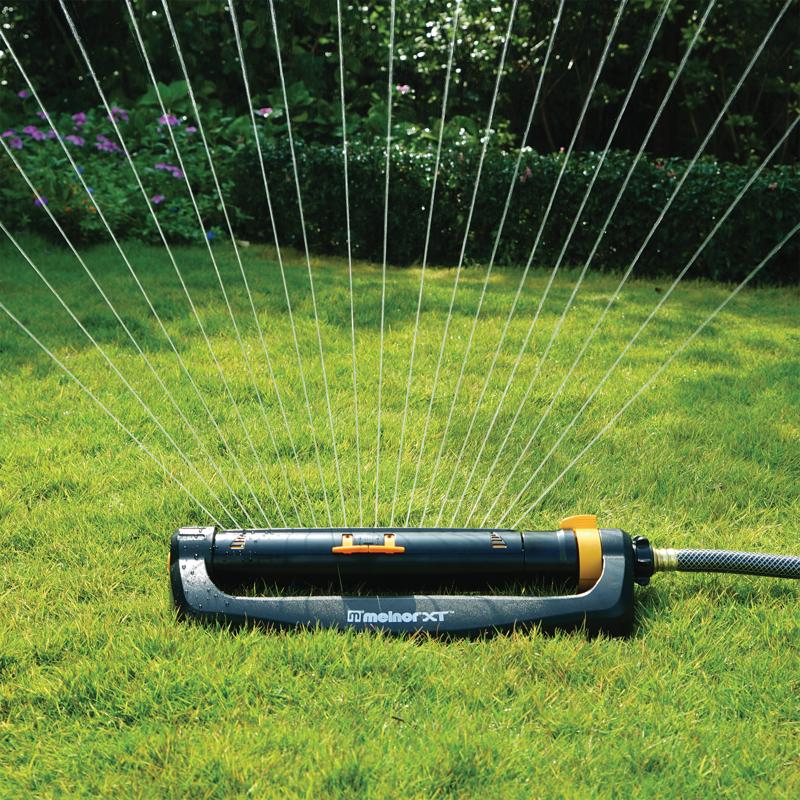 Melnor XT Sled Base Oscillating Sprinkler 4500 sq ft 1 each