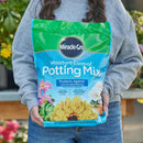 Miracle-Gro Moisture Control Flower and Plant Potting Mix 8 qt