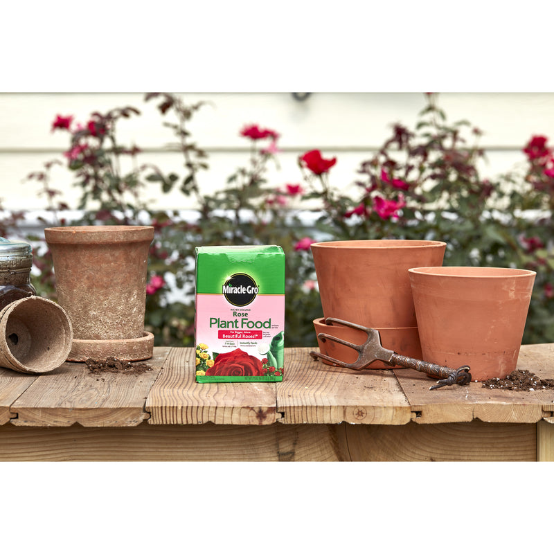 Miracle-Gro Powder Rose Plant Food 1.5 lb