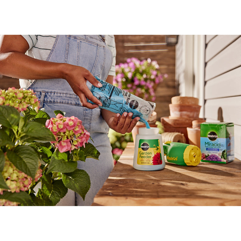 Miracle-Gro Miracid Powder Azalea, Camellia, Gardenia, Hibiscus, Holly, Hydrangea, and Orchids Plant