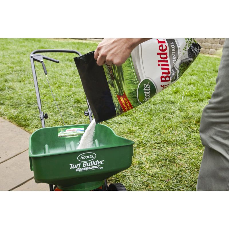 Scotts Turf Builder Moss and Fungus Control Lawn Fertilizer For All Grasses 5000 sq ft
