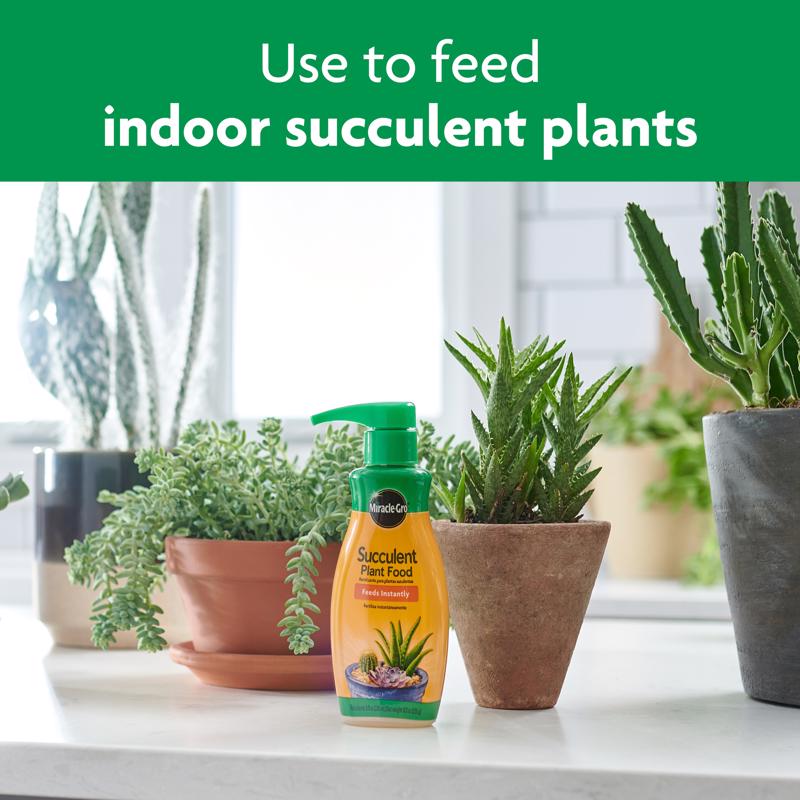 Miracle-Gro Succulent Liquid Cacti, Jade and Aloe Plant Food 8 oz