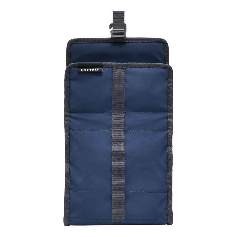 YETI Daytrip Navy 7 qt Lunch Bag Cooler