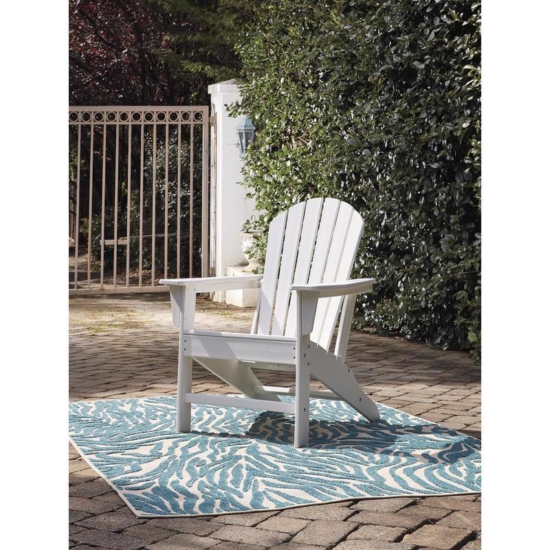 Signature Design by Ashley Sundown Treasure White HDPE Frame Armchair