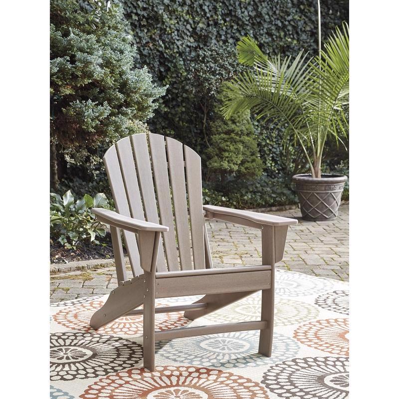 Signature Design by Ashley Sundown Treasure Brown HDPE Frame Armchair