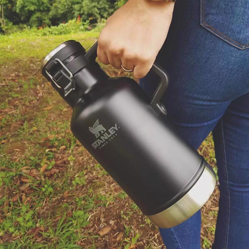 Stanley Growler 64 oz Matte Black BPA Free Insulated Water Bottle