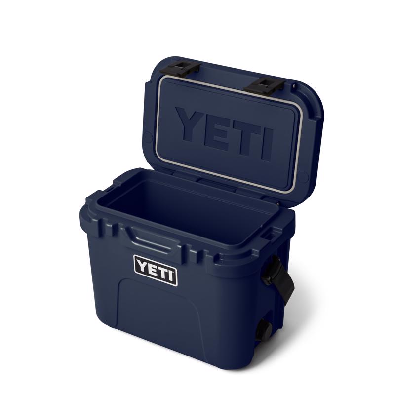YETI Roadie 15 Navy 15 qt Hard Cooler