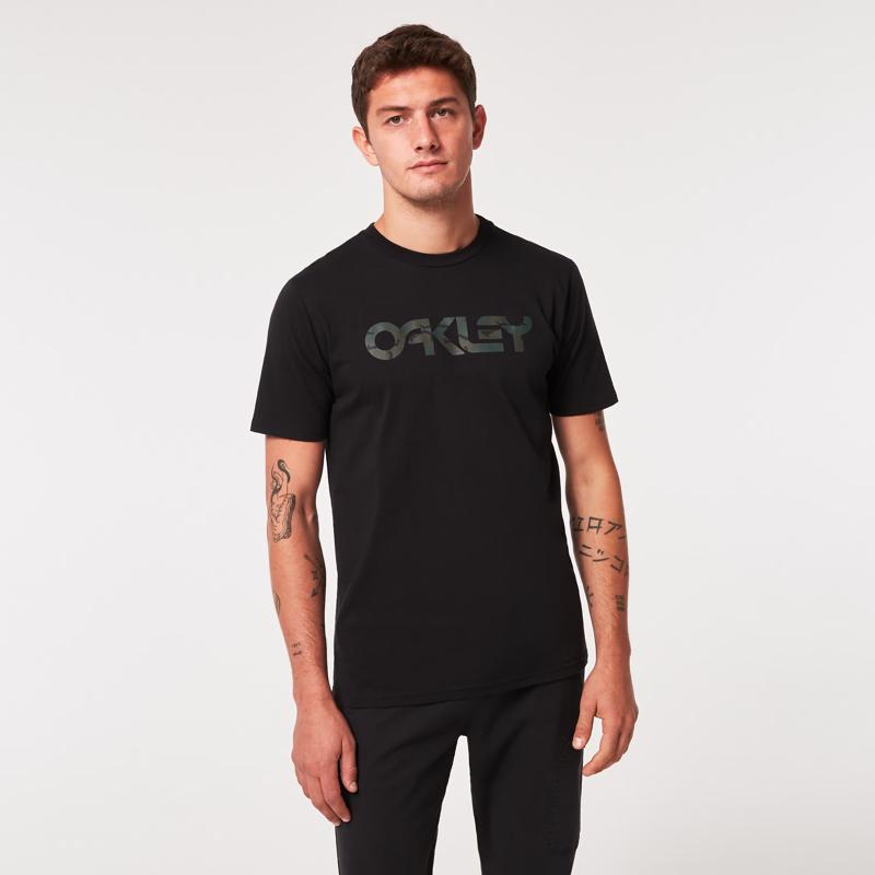 Oakley M Short Sleeve Men's Crew Neck Black and Camo Mark II Tee 2.0 Tee Shirt