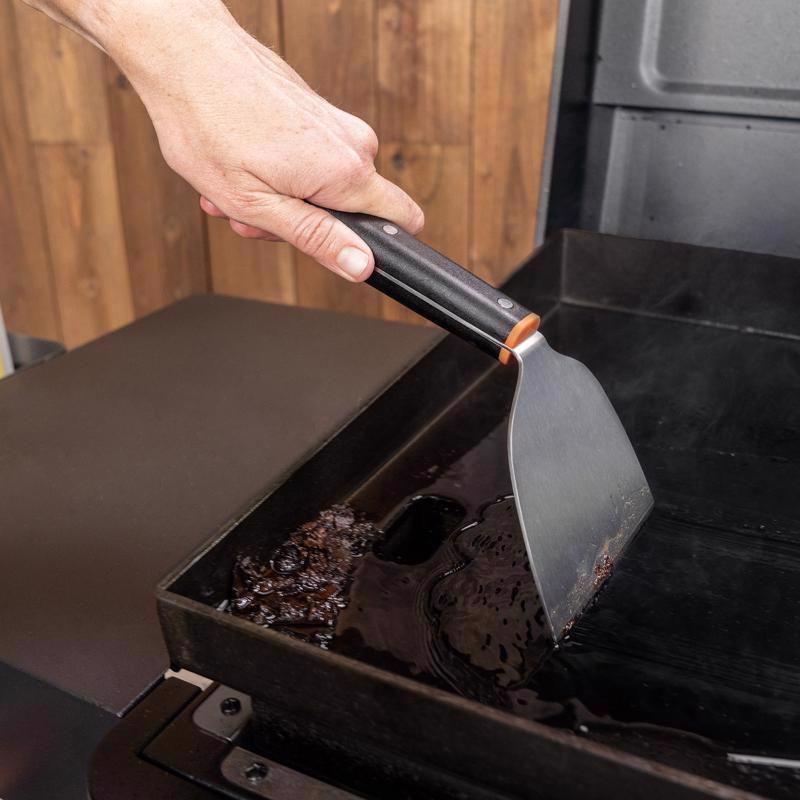 Traeger Irontop 2 Burner Natural Gas/Propane Outdoor Griddle Black
