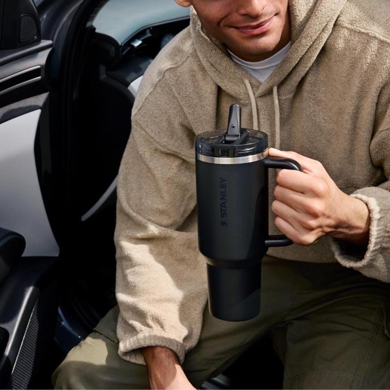 Stanley The Quencher 40 oz Black 2.0 BPA Free Double-wall Vacuum Insulated Straw Tumbler