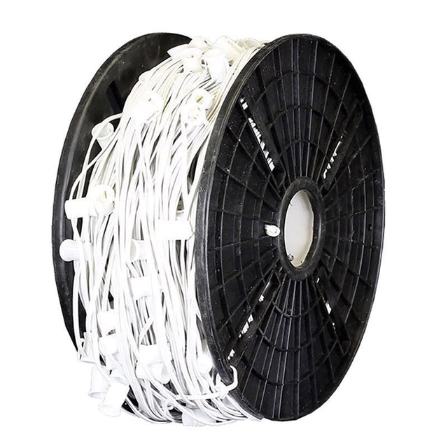 Holiday Bright Lights C9 Socket Light Cord on Reel