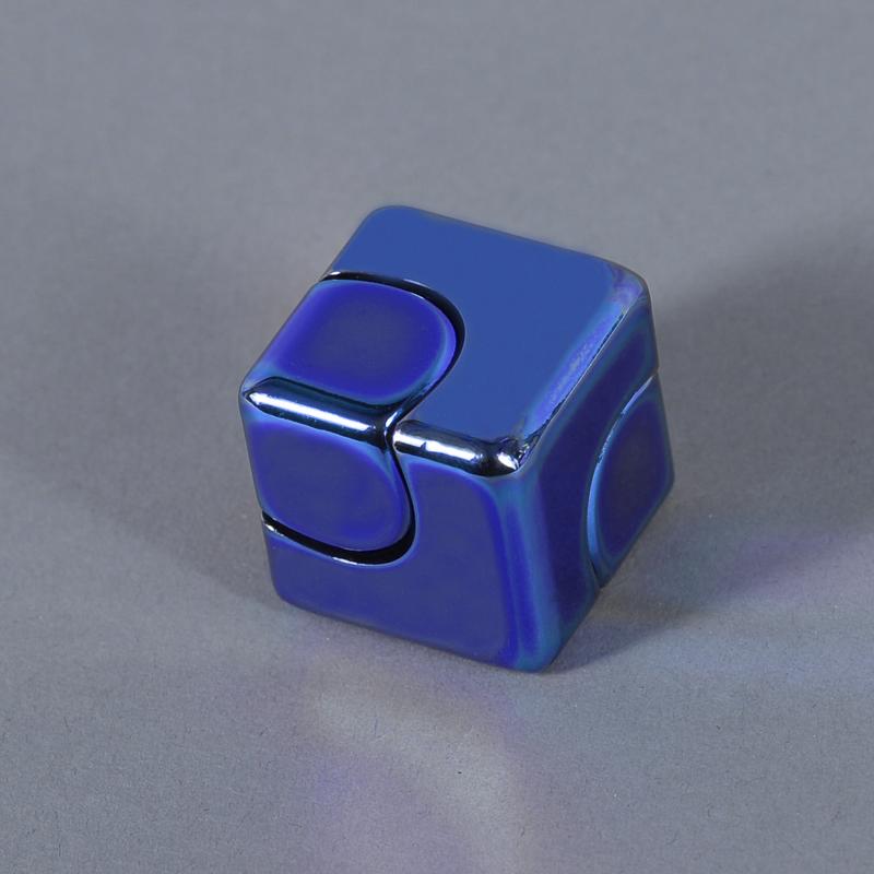 Watchitude Spin Cube
