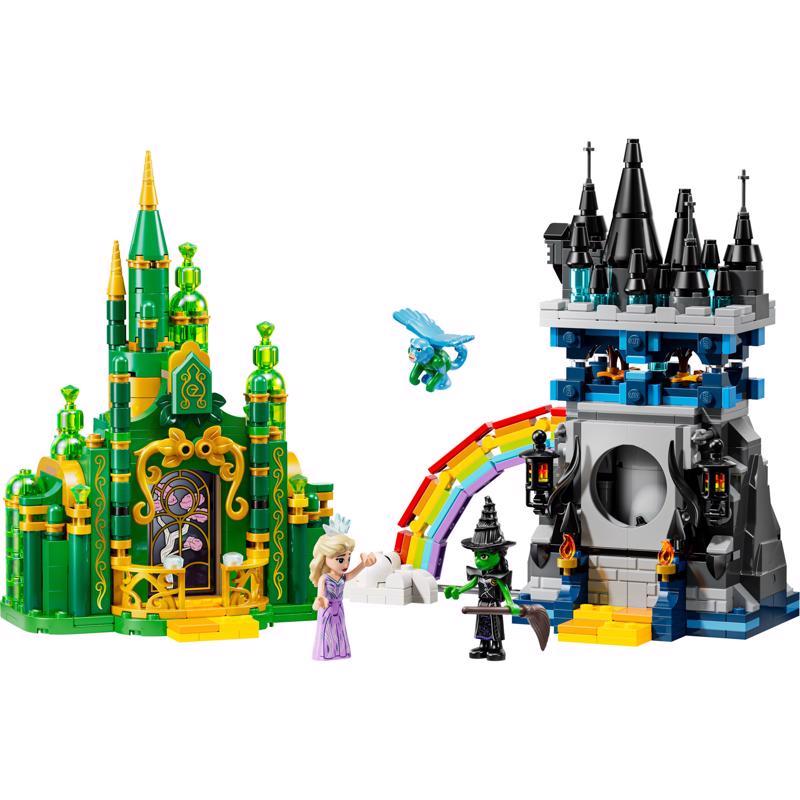 LEGO Wicked Emerald City & Kiamo Ko Castle Building Set Multicolored 860 pc