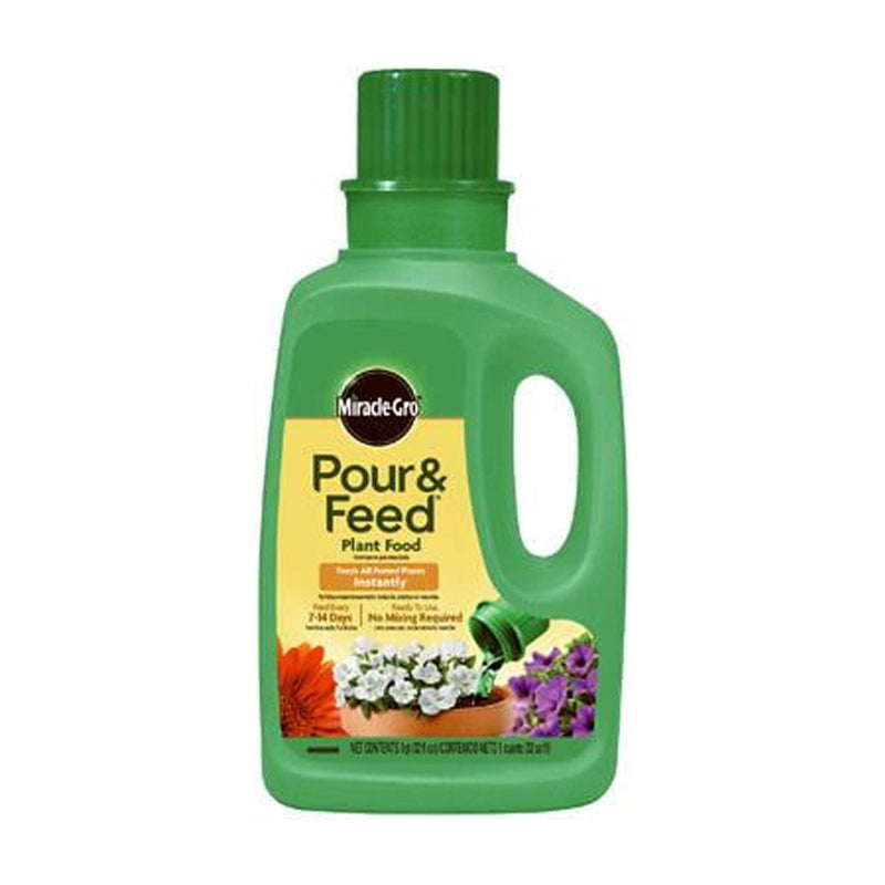 Miracle-Gro Pour & Feed Liquid Plant Food 32 oz